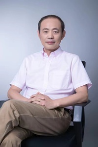 曹刚.jpg